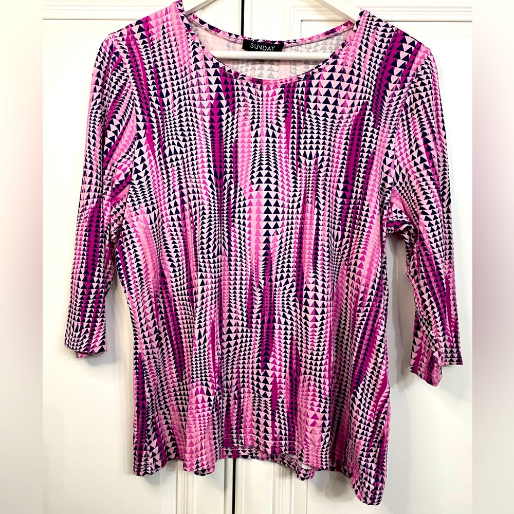 Sunday Size Large Pink Purple Black Geometric Shaped Scoop Neck 3/4 Sleeves